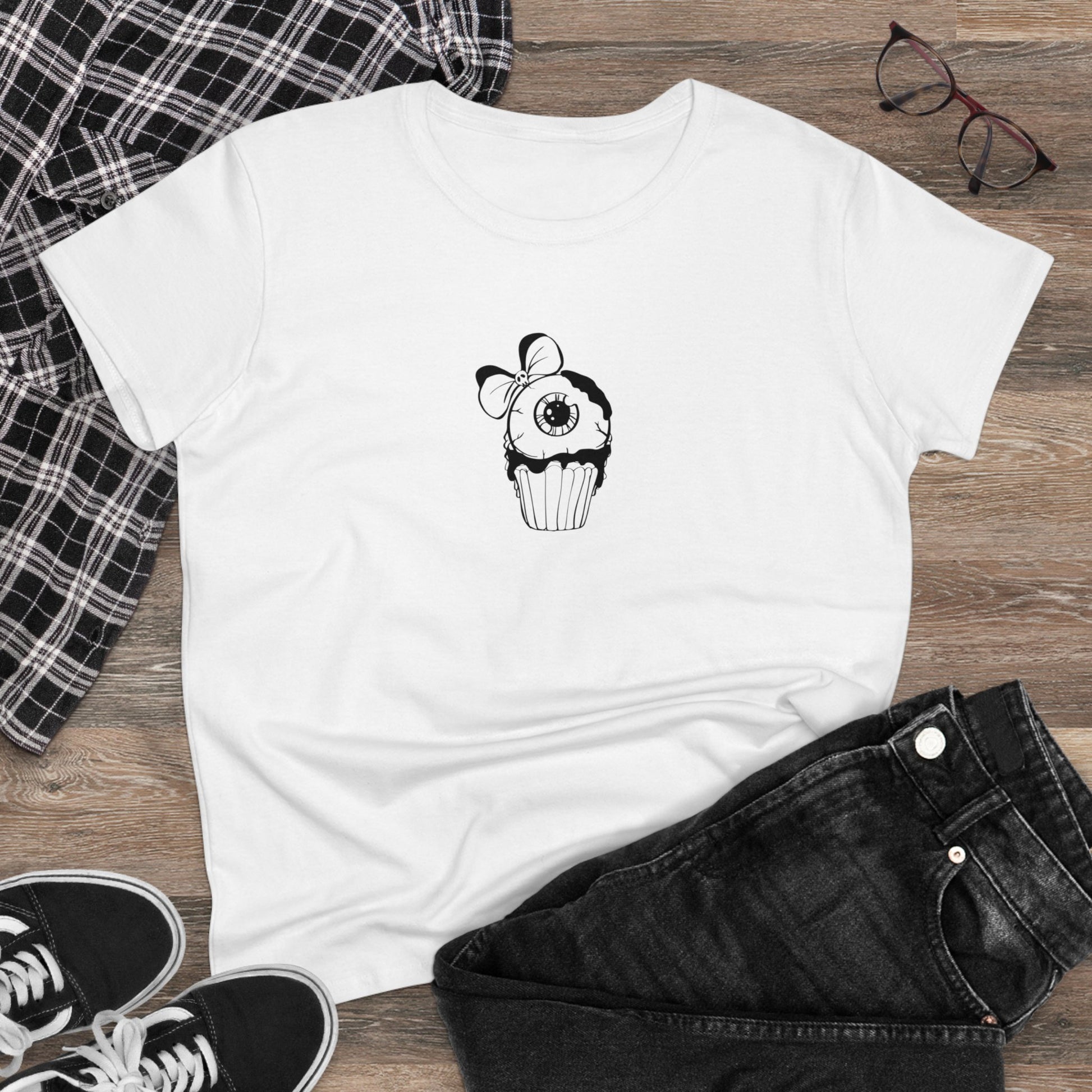 Cute Eyeball Cupcake, Halloween Cupcake Designs, Halloween Graphic Shirts, Spooky Halloween Shirts, Cute Halloween Graphic Tees