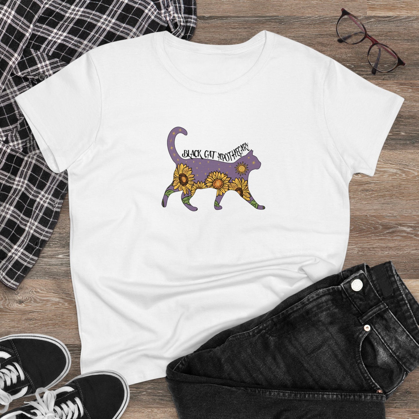 Black Cat, Halloween Graphic Shirts, Spooky Halloween Shirts, Scary Halloween Shirt Designs, Cute Halloween Graphic Tees, Funny Halloween Shirt Ideas