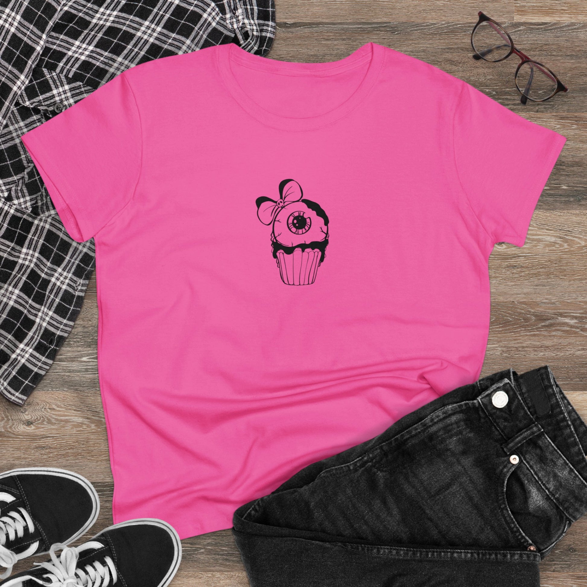 Cute Eyeball Cupcake, Halloween Cupcake Designs, Halloween Graphic Shirts, Spooky Halloween Shirts, Cute Halloween Graphic Tees