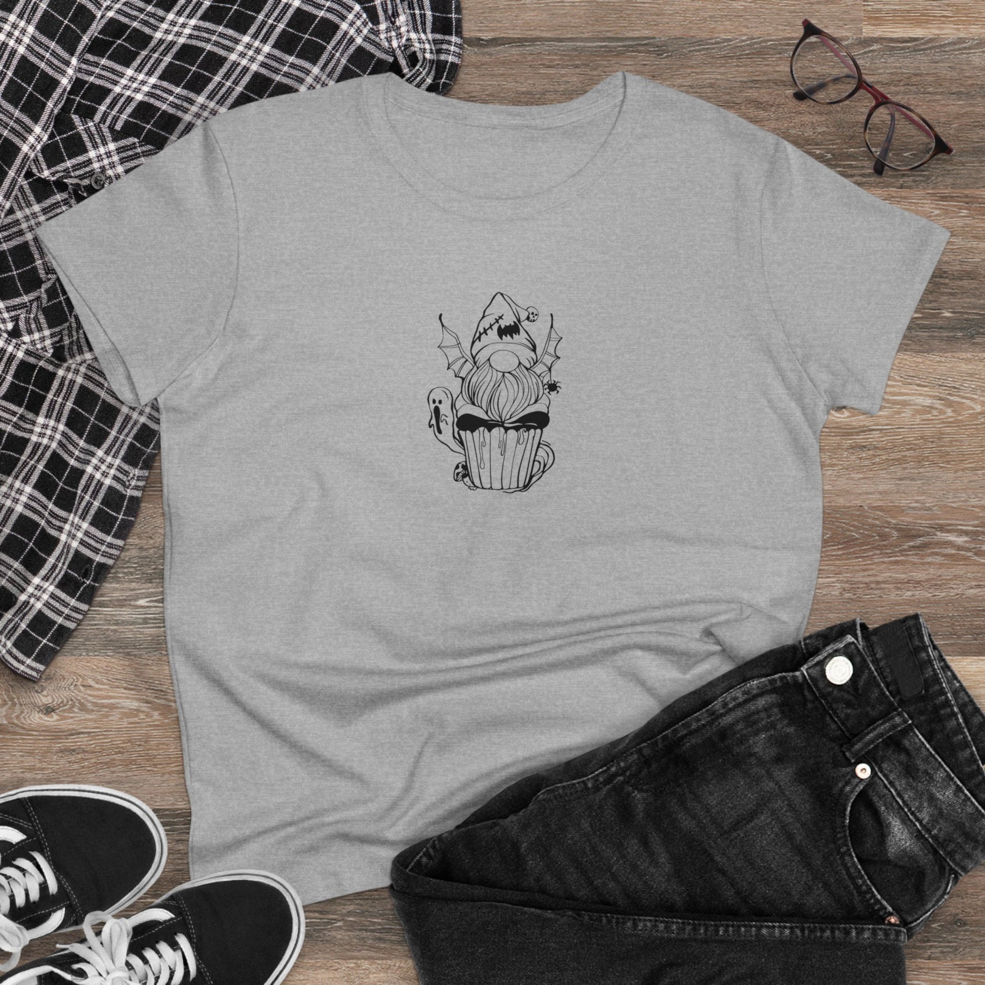 Spooky Elf Cupcake, Halloween Cupcake Designs, Halloween Graphic Shirts, Spooky Halloween Shirts, Cute Halloween Graphic Tees