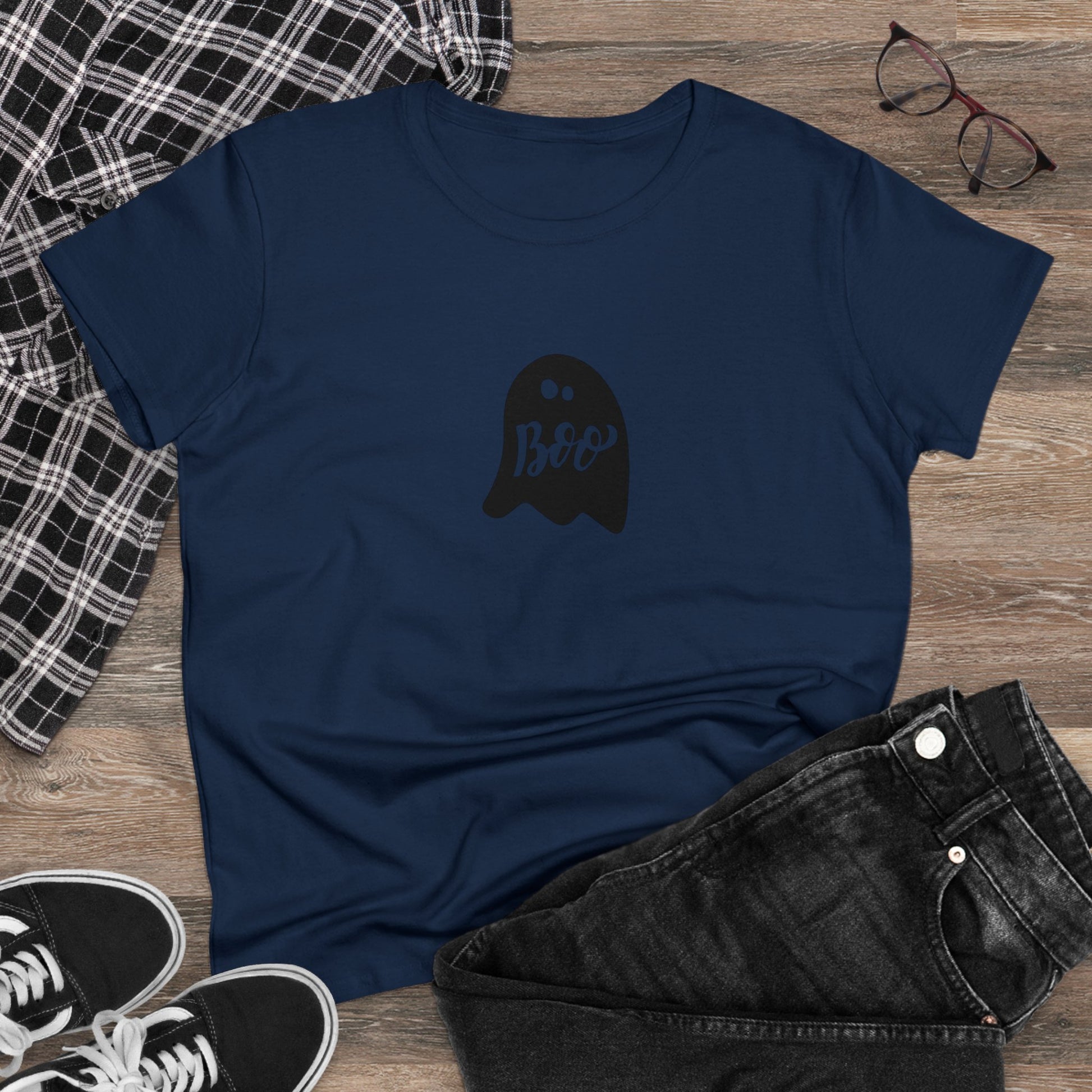 Boo Shirt, Cute Ghost, Halloween Graphic Shirts, Spooky Halloween Shirts, Scary Halloween Shirt Designs, Cute Halloween Graphic Tees, Funny Halloween Shirt Ideas