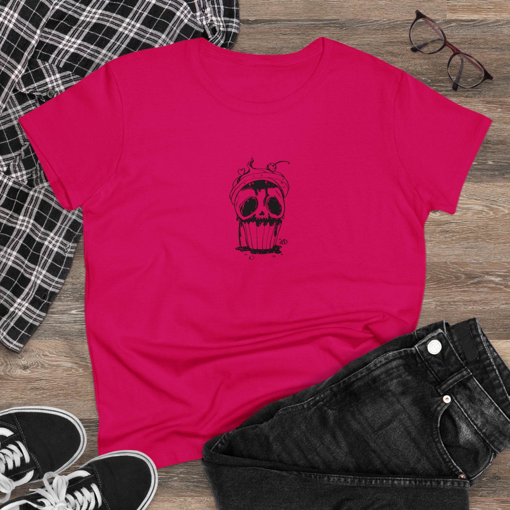 Skull Cupcake, Halloween Cupcake Designs, Halloween Graphic Shirts, Spooky Halloween Shirts, Cute Halloween Graphic Tees